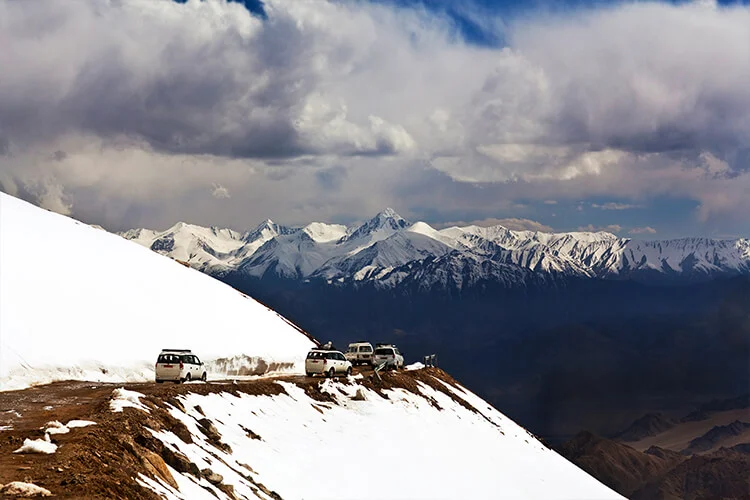 domestic_tour_packages_ladakh